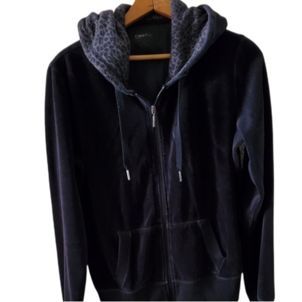 Woman's Calvin Kline Velour Zip Up Size XL
